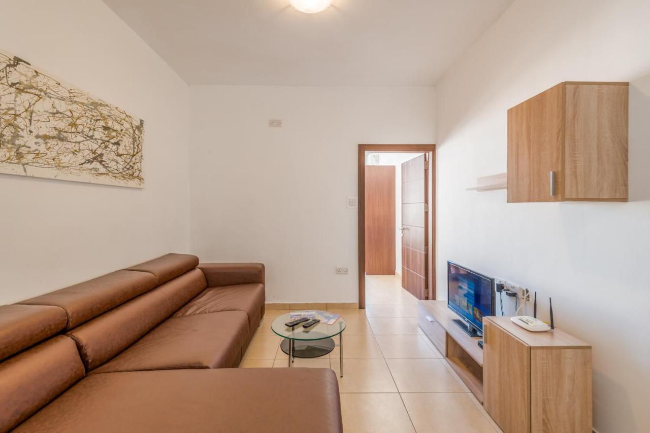 Seashells 2 Bedroom Apartments With Terrace, Just Off The Bugibba Promenade - By Getwaysmalta San Pawl il-Baħar Eksteriør billede